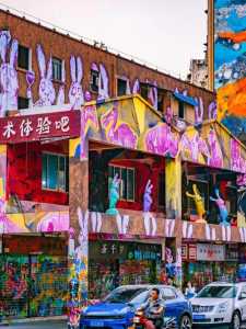 重庆黄桷坪涂鸦街旅游攻略，重庆黄桷坪涂鸦街旅游攻略路线？